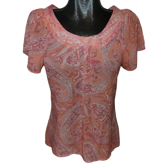 Maurices Paisley Print Short Sleeve Top in Pink and Cream M - Picture 1 of 6